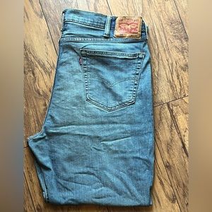 Men’s 541 Levi’s Size 42x32